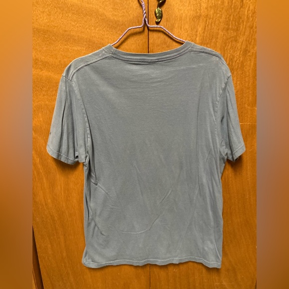 ❗️Columbia Sportswear T-Shirt❗️ - Picture 2 of 3